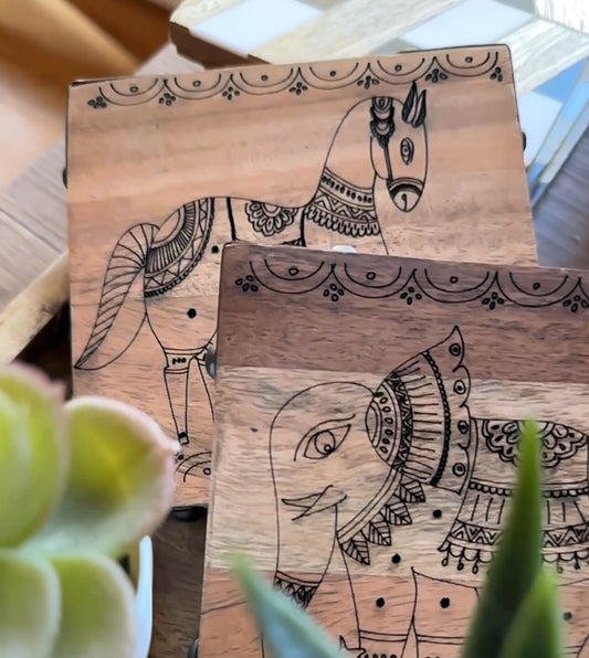 Immerse yourself in the vibrant world of Indian folk art!