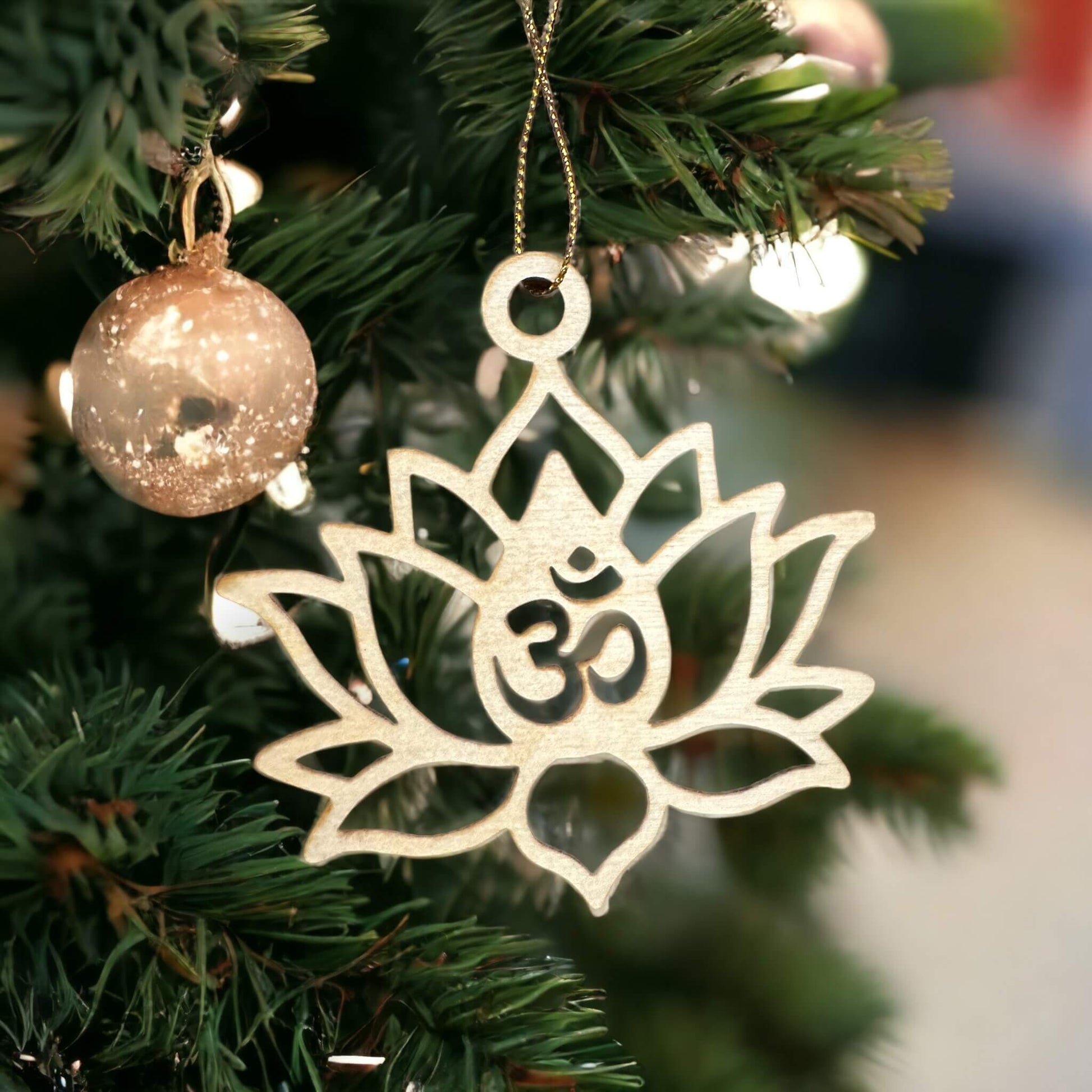 Om Lotus Ornament Tinted Heritage