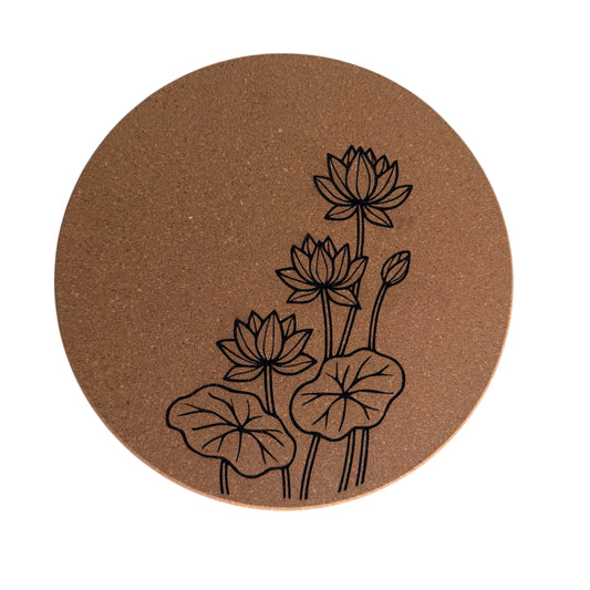 Trivet with lotus flowers 